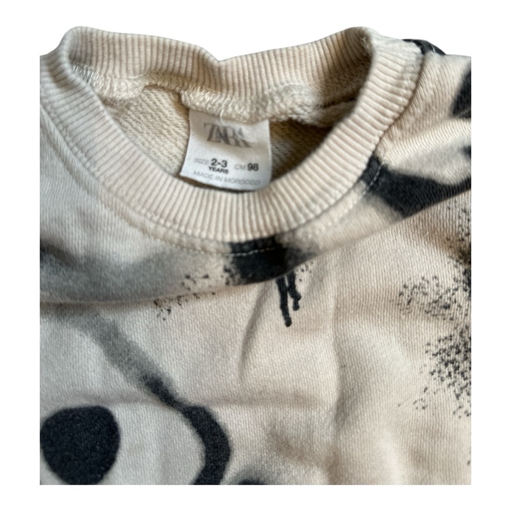Zara Skull Sweatshirt in Black and Cream - Picture 2 of 2